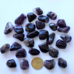 Piedra rolada de 1 a 2 cm de Amatista intensa - Imagen 2