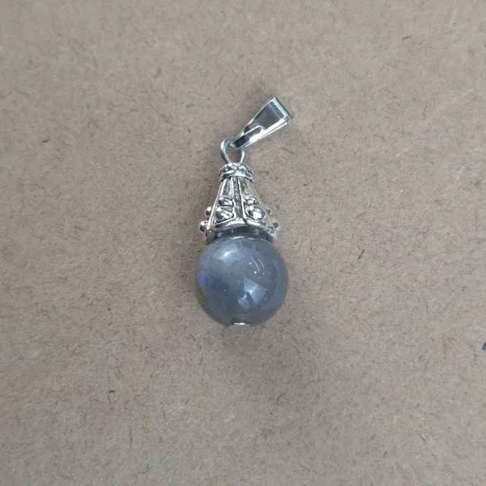 DESEM67-1.webp Dije Esfera con engarce de metal de Labradorita - Imagen 1