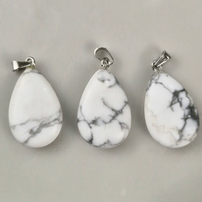 DGT54-1.webp Dije gota de Howlita - Imagen 1