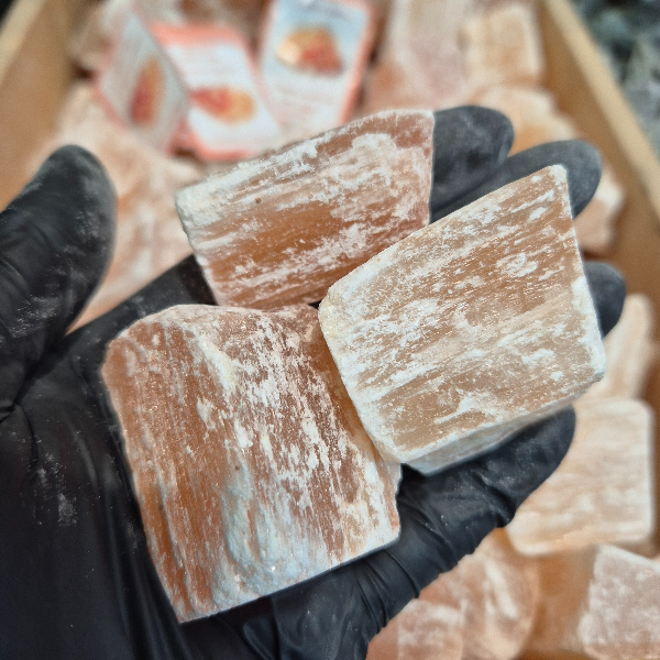 PBM 96 Piedra en bruto de Selenita Naranja - Imagen 1