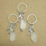 Llavero bruto s/e de Cuarzo Cristal Puntas