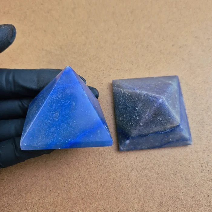 Piramide de Cuarzo azul - Imagen 1