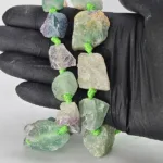 Pieza de piedra perforada en bruto de Fluorita - Imagen 3