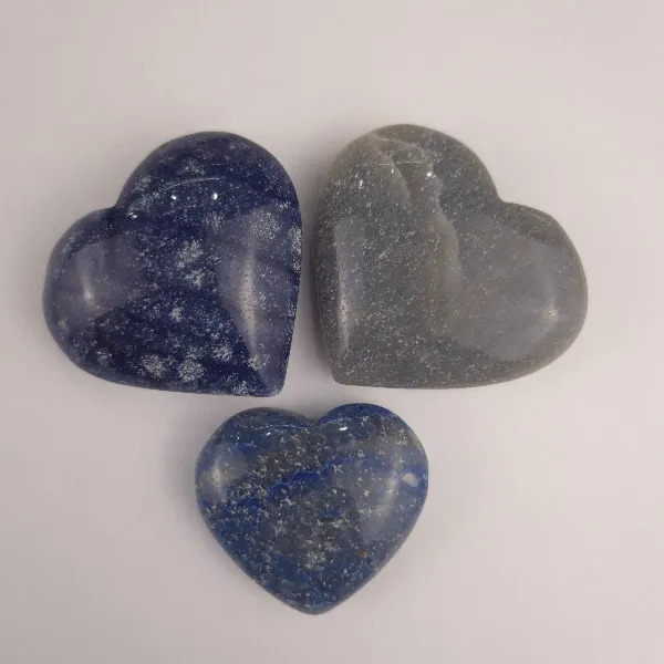 CRZKG37 Corazon pulido de Cuarzo azul - Imagen 1