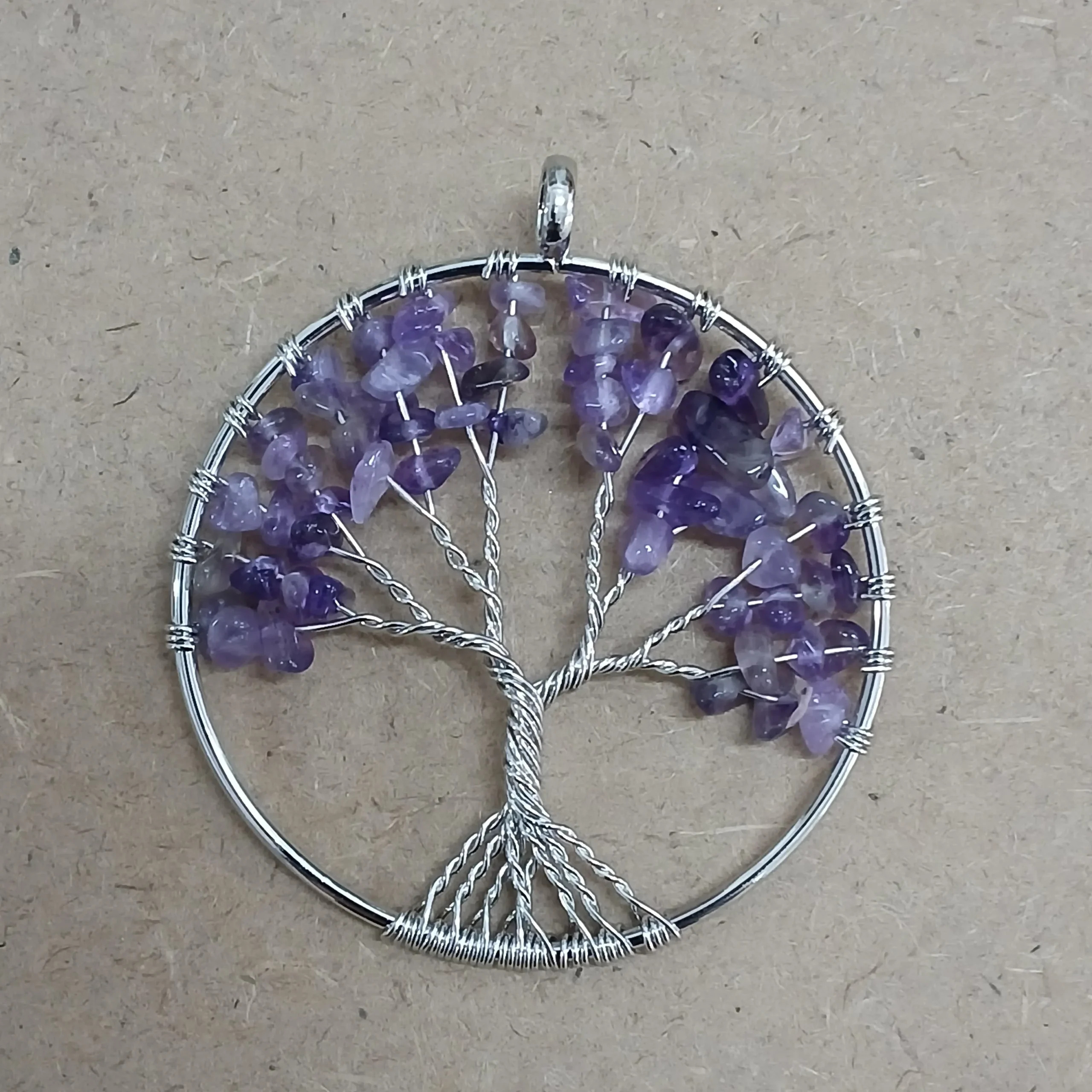 DARPYA14-1.webp Dije Árbol en piedra y alambre de Amatista - Imagen 1
